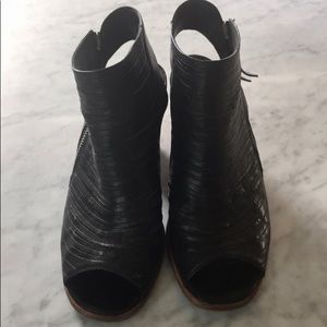 Paul Green “Cayanne” in Black